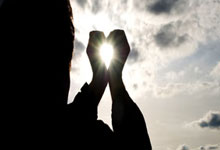 壹号娱乐：福原爱展露搞笑天赋开张怡宁玩笑与刘诗雯比高.